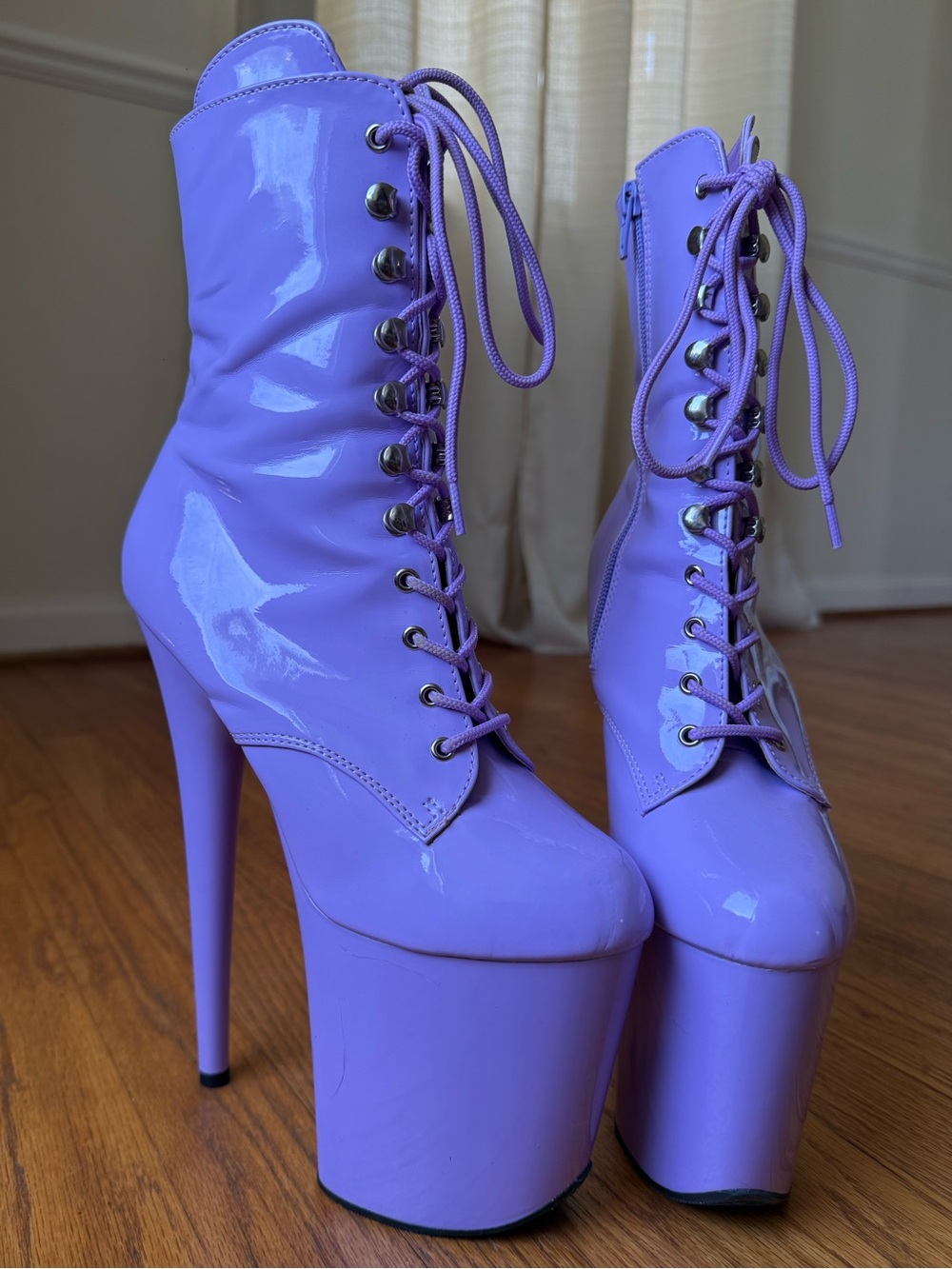 8” Lilac Pleaser Heels Size 7